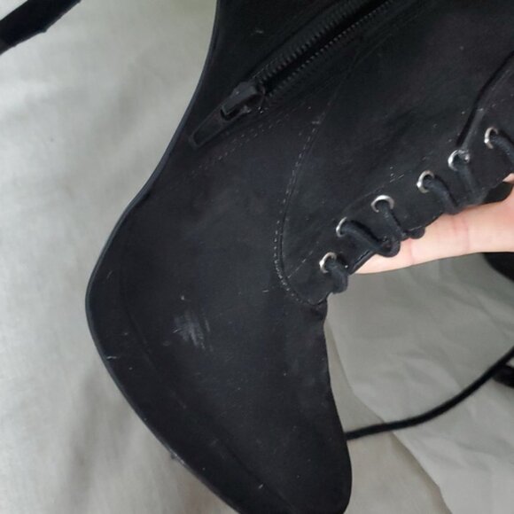 Black Eyelet Lace Up Platform Suedette Boots - Picture 16 of 16